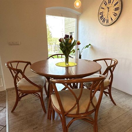 Behindertengerechte Ferienwohnung Nossentiner Huette 外观 照片