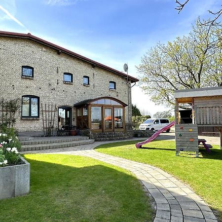 Behindertengerechte Ferienwohnung Nossentiner Huette 外观 照片